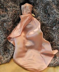 983 BARBIE DOLL ENCHANTED EVENING LONG PINK SATIN GOWN, WHITE FLOWER 1960 - 63